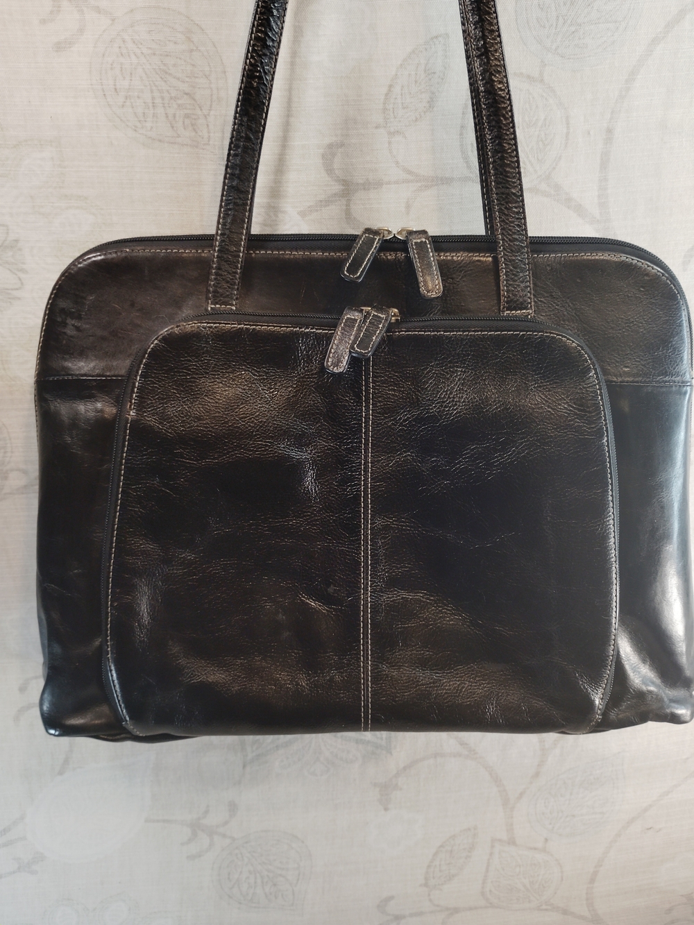 Buxton Black Genuine Leather Laptop/Shoulder Bag